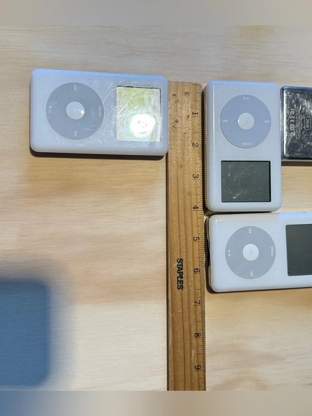 Lot Of 4 Apple iPod Model-A1059/1099 20-60GB BROKEN White For Parts/Repair Read